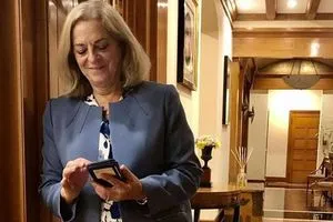 الانفصاليون يدعمون التواجد العسكري الامريكي.. متاجرة علنية بأمن البلاد وتأييد للاحتلال