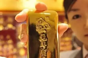 الصينيون يقبلون على شراء الذهب بشكل غير مسبوق