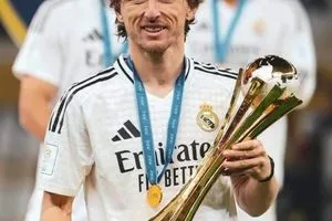 تغريدة مودريتش بعد تتويج ريال مدريد بلقب كأس الإنتركونتيننتال