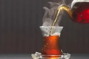 ما كمية الشاي التي يمكن تناولها في اليوم؟