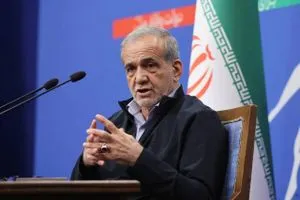 الرئيس الإيراني: كنت مع الحوار مع واشنطن لكن خامنئي "رفضه"