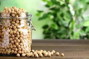 دراسة: تناول الحمص يقي من النوبات القلبية والجلطات الدماغية
