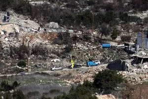 فضيحة استخباراتية: وزير إسرائيلي يعترف بزرع جواسيس سوريين في بيوت شهداء المقاومة جنوب لبنان
