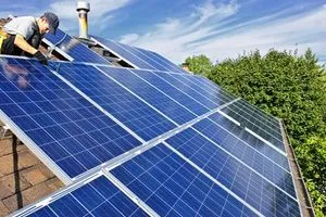 الحكومة تتوجه نحو الطاقة البديلة بعد عجزها عن تأمين الغاز لتشغيل محطات الكهرباء