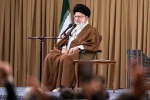 قائد الثورة الاسلامية يرد على تهديدات ترامب