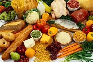 أطعمة "لذيذة" تدمر دماغك وتصيبك بالاكتئاب دون أن تشعر