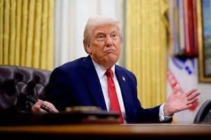 الهلالي: الخلافات والرسوم الجمركية قد تطيح بالرئيس الأمريكي