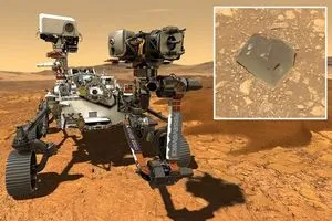 مسبار ناسا يكشف صخرة غامضة على سطح المريخ