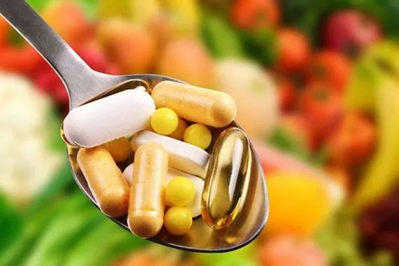دراسة تحذر من خطر المكملات الغذائية