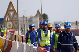 50 مليون دينار للعامل الأجنبي.. "تكتم حكومي" على ملف العمالة الأجنبية في الشركات النفطية