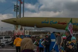 إيران تضرب إسرائيل بصاروخ الحاج قاسم ماذا تعرف عنه