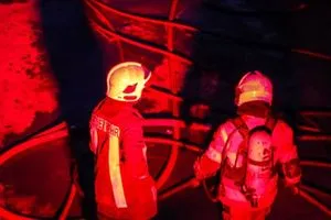 اندلاع حريق كبير في ساحة مستشفى قائم بمدينة مشهد وكالة بغداد اليوم الاخبارية