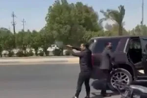 توقيف عنصر بحماية برلماني وهروب آخر في حادثة إطلاق النار على متظاهري البصرة وكالة بغداد اليوم الاخبارية