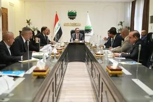 وزير الصناعة الموافقة على إنشاء 3 مدن متخصصة بينها أول مدينة دوائية في العراق