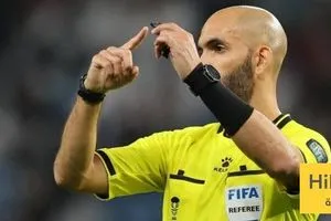 نتائج الهلال مع الحكم الدولي أحمد العلي