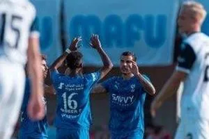 ثيو يضع الهلال في المقدمة بهدف قاتل