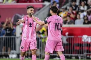 اعتزال لاعب آخر من الجيل الذهبي لبرشلونة