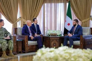سوريا الشرع وباراك يبحثان تنفيذ اتفاق 10 آذار وتعزيز الاستقرار شفق نيوز