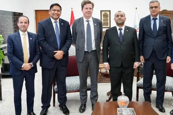 العراق يبحث مع شركة إكسيليريت للطاقة الأمريكية خطوات استيراد الغاز المسال