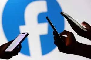 فيسبوك يغيّر قواعد اللعبة تحكّم في المحتوى الذي تراه