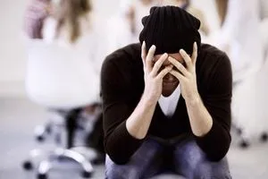 القلق والدوار مؤشرات مبكرة ترتبط بأورام الدماغ