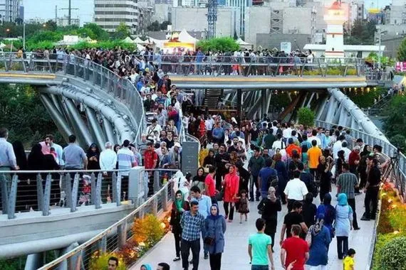 تعرف على عدد الرحلات سياحية بين إيران والعراق خلال العام الماضي