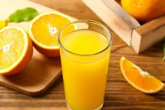 فائدة أم ضرر كوب العصير الصباحي قد يكون خدعة