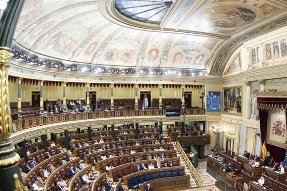 البرلمان الإسباني يقر حظرا على الأسلحة من إسرائيل وإليها