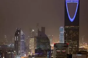 بلومبرغ السعودية تسعى للحصول على قرض نادر بقيمة 10 مليارات دولار