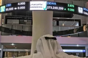 أسواق الخليج تغلق على تباين وسط آمال خفض الفائدة وارتفاع أسعار النفط