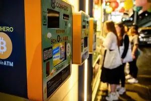 العملات المستقرة قد تولّد طلباً إضافياً بـ1 4 تريليون دولار بحلول 2027
