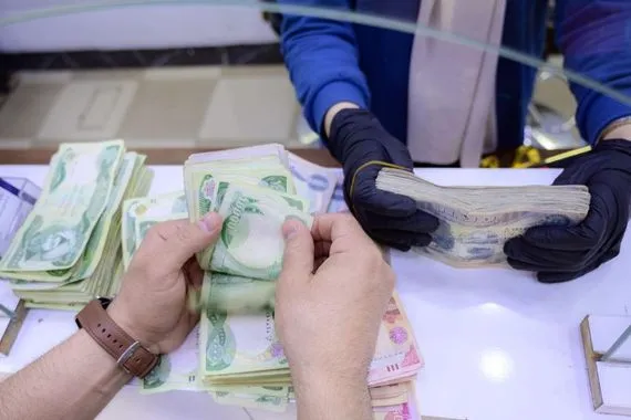 الحكومة تدحض الشائعات لا تقليص في الرواتب والتأخير لأسباب فنية فقط