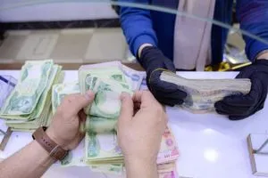 الحكومة تدحض الشائعات لا تقليص في الرواتب والتأخير لأسباب فنية فقط