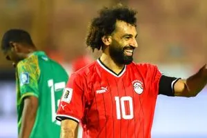 صلاح يتفوق على رونالدو الظاهرة وإبراهيموفيتش