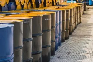 النفط يخسر أبرز عوامل الصعود الأسعار تتراجع بعد وقف حرب غزة