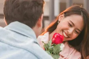علاقة غرامية مع امرأة شيوعية تُنهي مسيرة دبلوماسي أميركي شفق نيوز