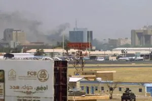 انفجارات وتحليق مسيرات في سماء الخرطوم شفق نيوز