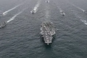 تحطم طائرتين للبحرية الأميركية في بحر الصين