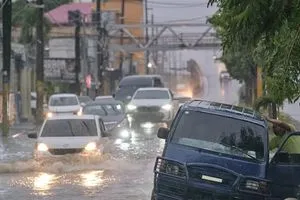ميليسا يتسبب بإجلاء نحو ألف شخص في غوانتانامو