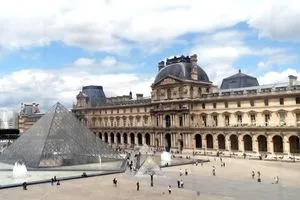 مستندات سرية تكشف عن فضائح في سرقة متحف اللوفر شفق نيوز