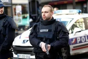 فرنسا مقتل مسلح بسكين هدد بطعن مسافرين في محطة قطارات شفق نيوز