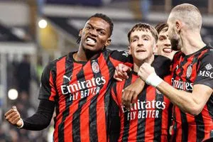 صور أجواء باردة في مران ميلان الختامي قبل الديربي