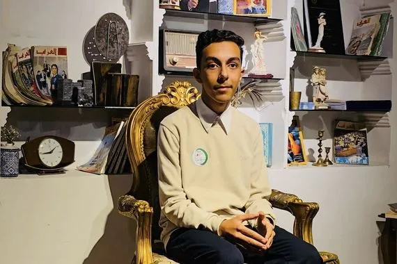 طفل أنباري يتحدى المرض ويبتكر جهازاً لإنقاذ حياة الأطفال