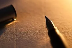 لماذا صنف البنك المركزي مشاهير السوشيال خطيرين