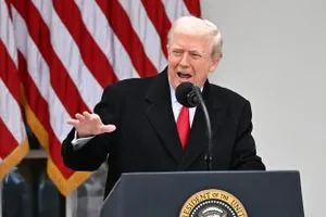 ترمب سنستهدف أي دولة تهرب المخدرات لأميركا شفق نيوز