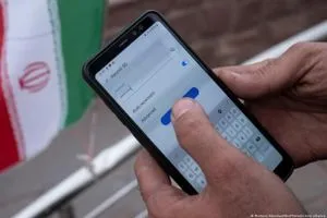 شركات الاتصالات في إيران ترفع أسعار باقات الإنترنت بنسبة 20