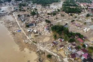 ارتفاع عدد ضحايا الفيضانات والانهيارات الأرضية في إندونيسيا إلى 846