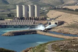 بالفيديو سد الموصل وانخفاض حاد في مياهه