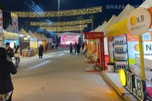 الكريسمس يبدأ مبكراً في دهوك السوق الخاصة تفتح أبوابها أمام الزوّار صور شفق نيوز