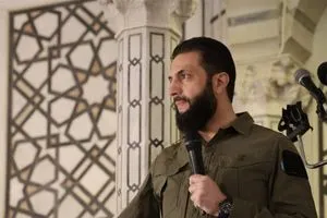 سوريا تحتفل بالذكرى الأولى لسقوط الأسد والشرع يخطب بالمسجد الاموي بالزي العسكري